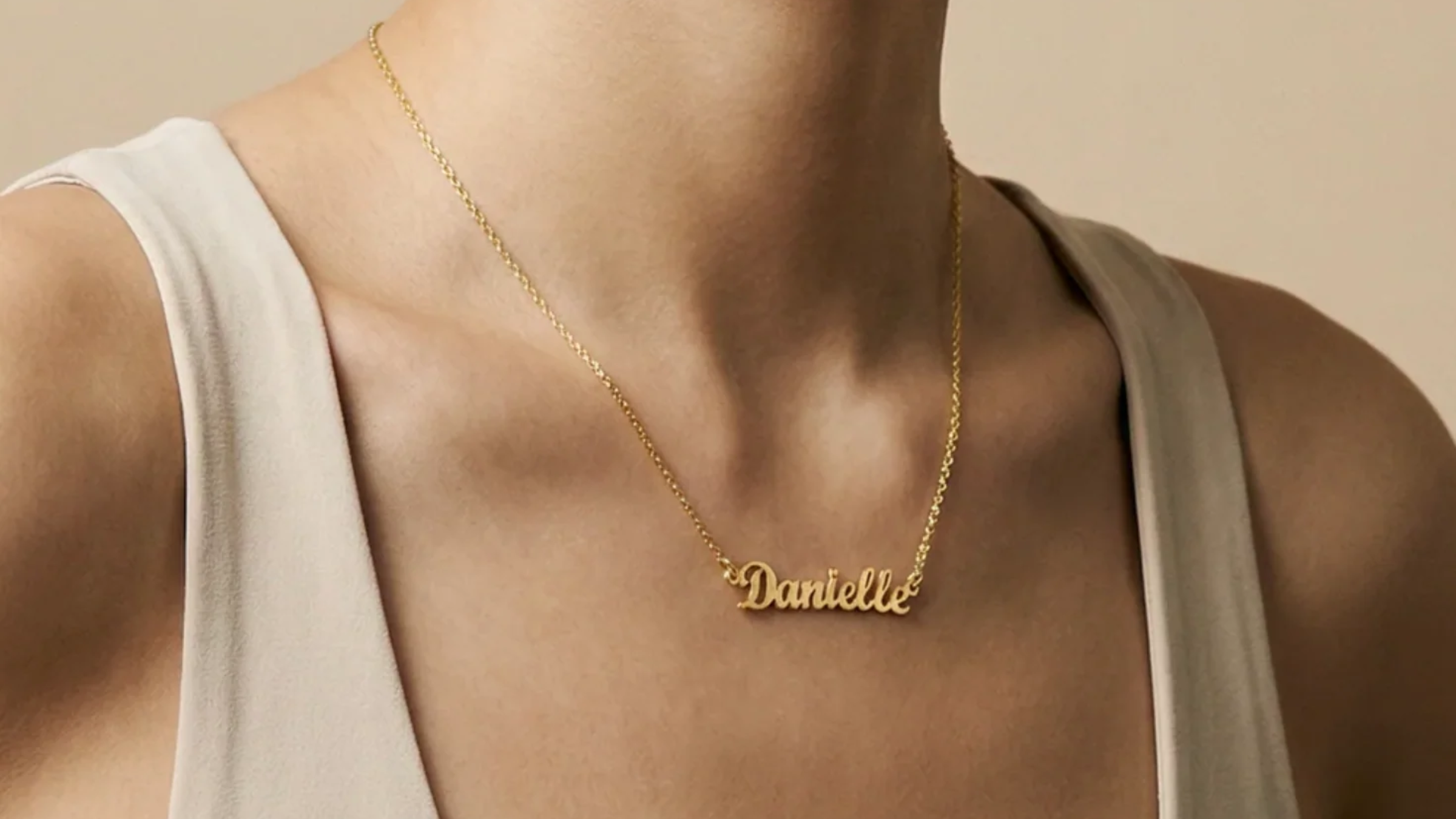 The M Jewelers Review: Iconic NYC Nameplate Style — With Serious Service Red Flags