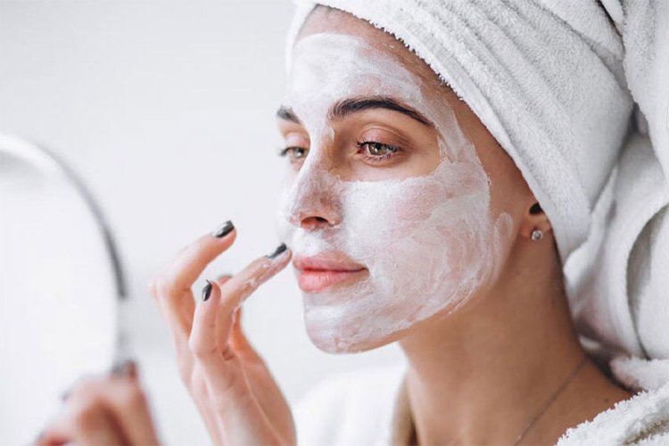 The Ultimate Skincare Routine for Glowing Skin All Year Round